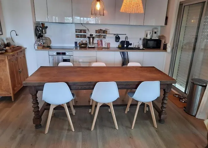 Privee Avec Balcon Et Parking Gratuit Anglet בית אירוח *