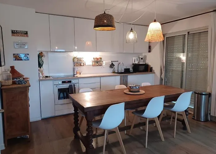 Privee Avec Balcon Et Parking Gratuit Anglet