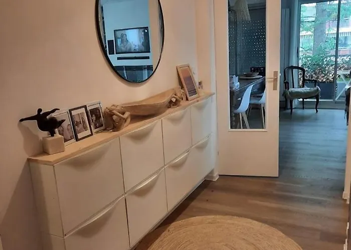 Privee Avec Balcon Et Parking Gratuit Anglet בית אירוח באיון